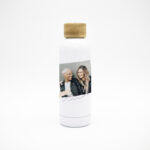 Garrafa com tampa em bambu "Life is Better…"